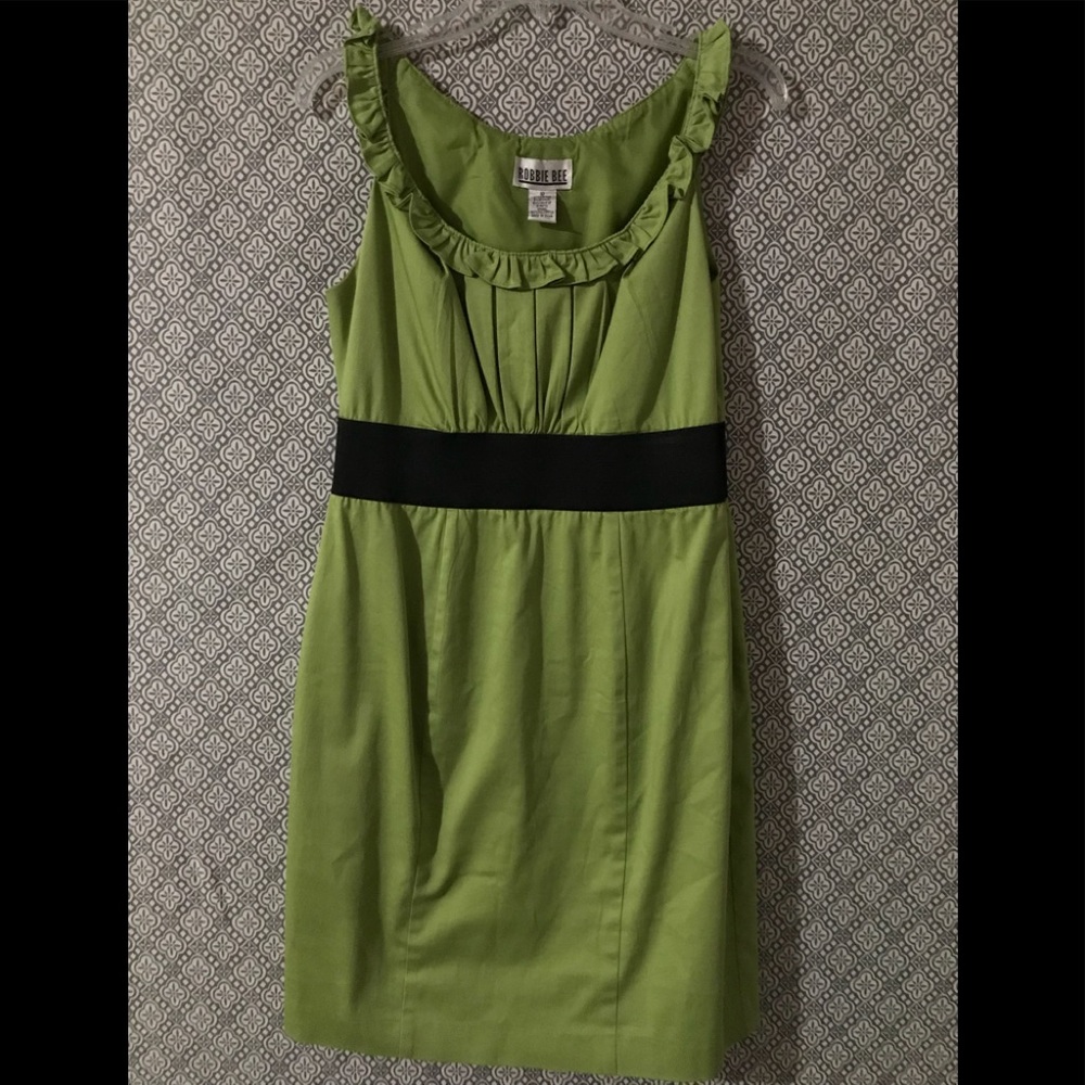 Robbie Bee ruffle scoop neck sleeveless dress